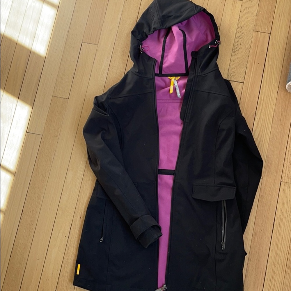 Insulated lightweight waterproof Lole raincoat